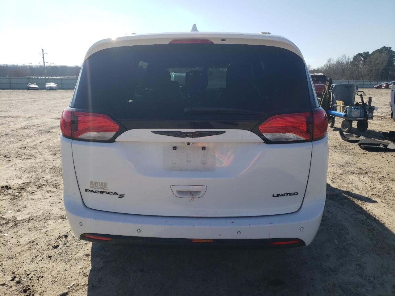 2020 Chrysler Pacifica - Image 6