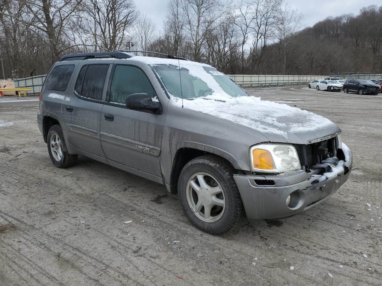 2005 GMC Envoy - Image 4