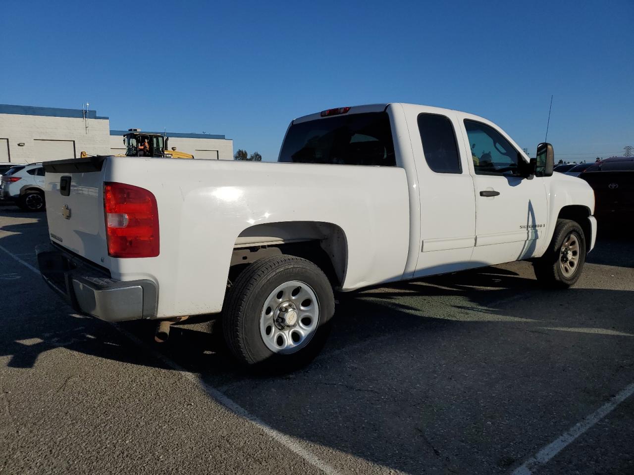 2009 Chevrolet Silverado - Image 3