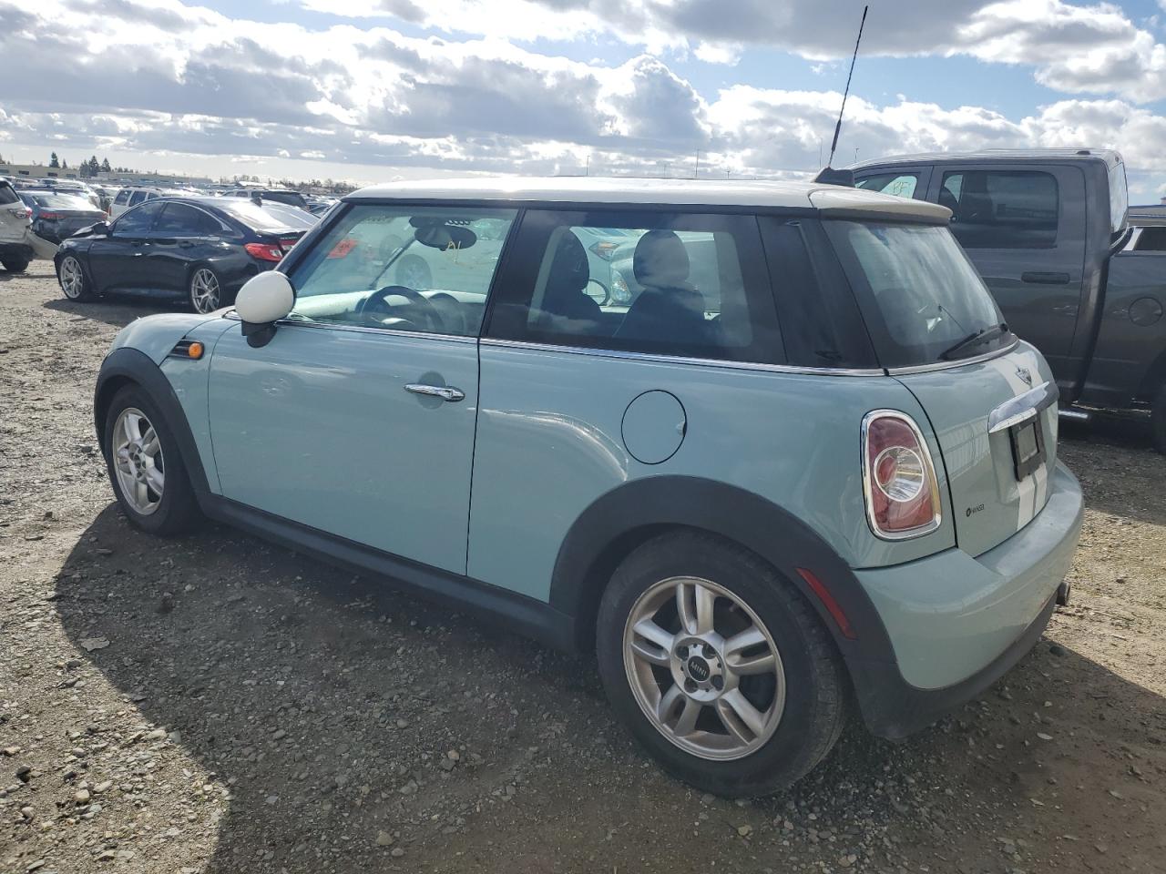2013 MINI Cooper - Image 2