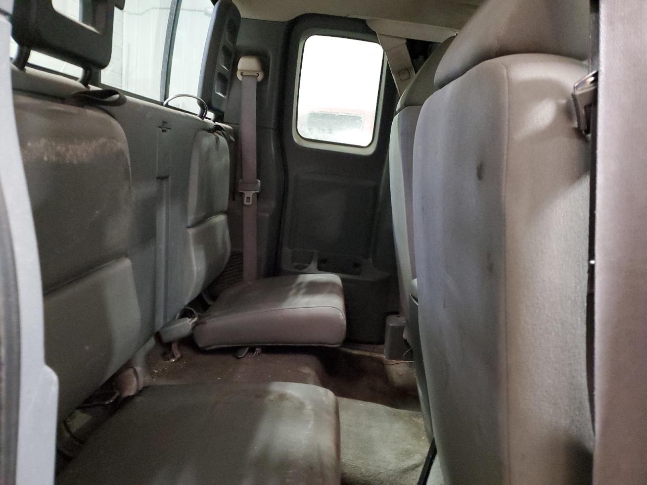 2006 Dodge Dakota - Image 11