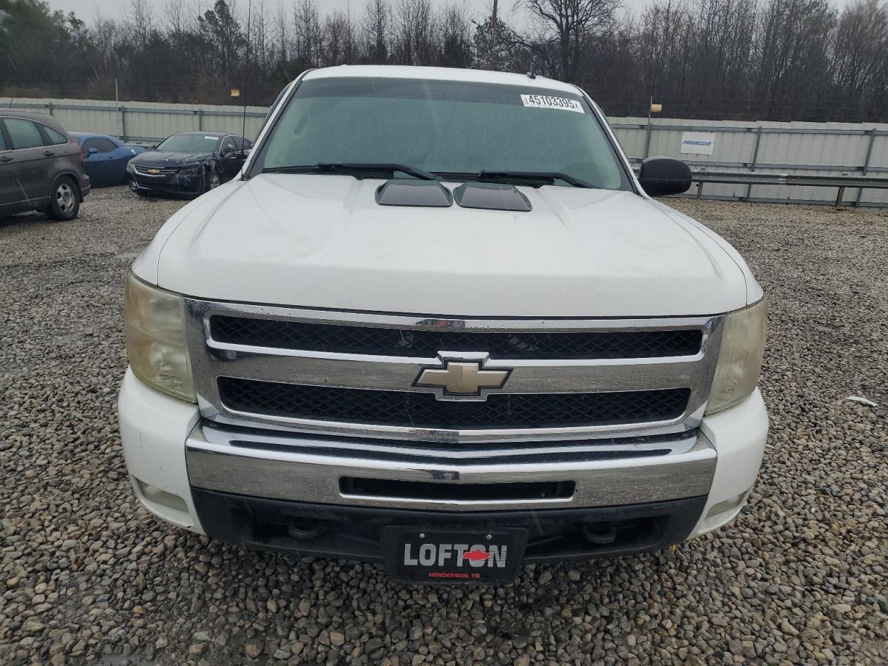 2009 Chevrolet Silverado - Image 5
