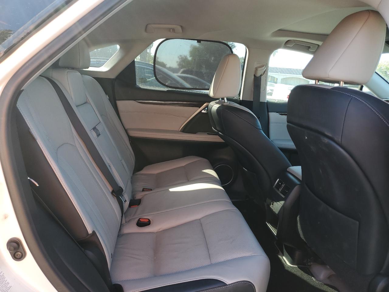 2017 Lexus RX - Image 11