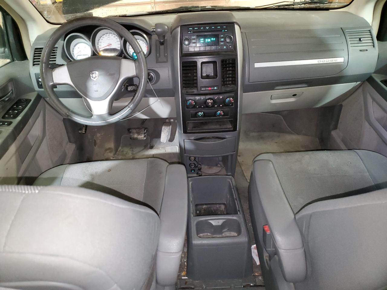 2009 Dodge Caravan - Image 8