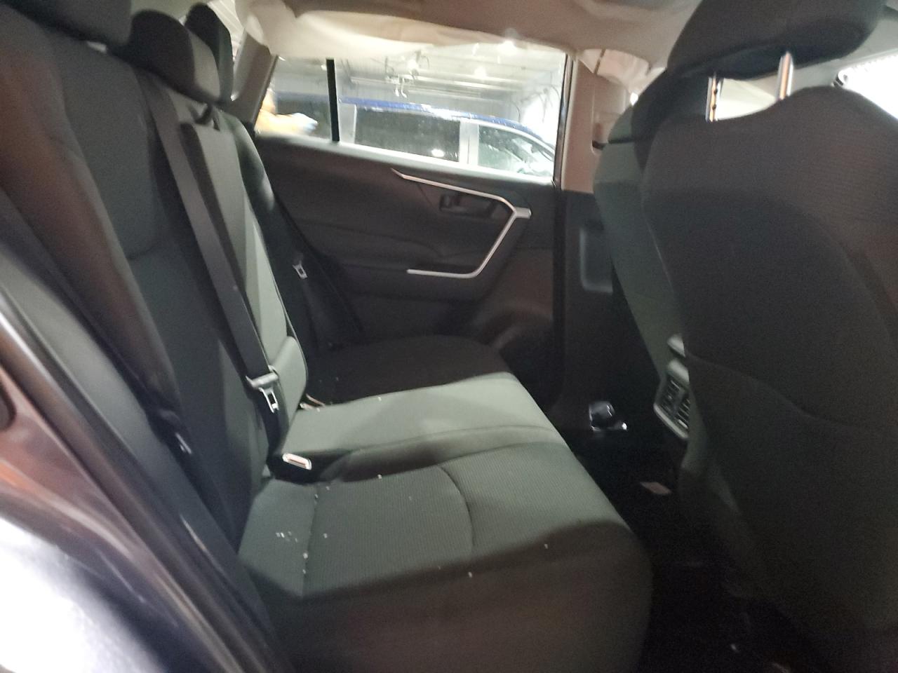 2024 Toyota RAV 4 - Image 11