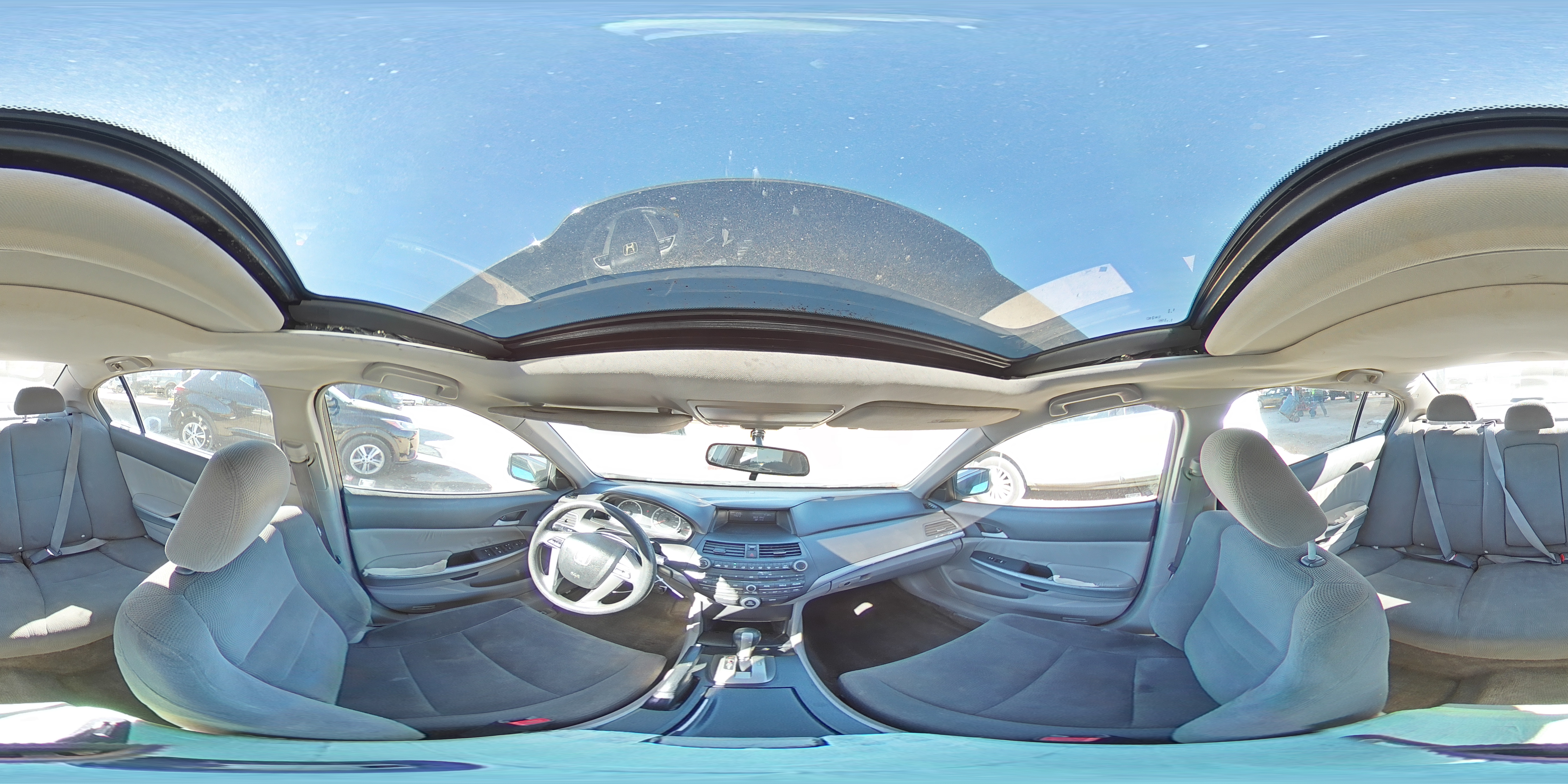 2009 Honda Accord - Image 12