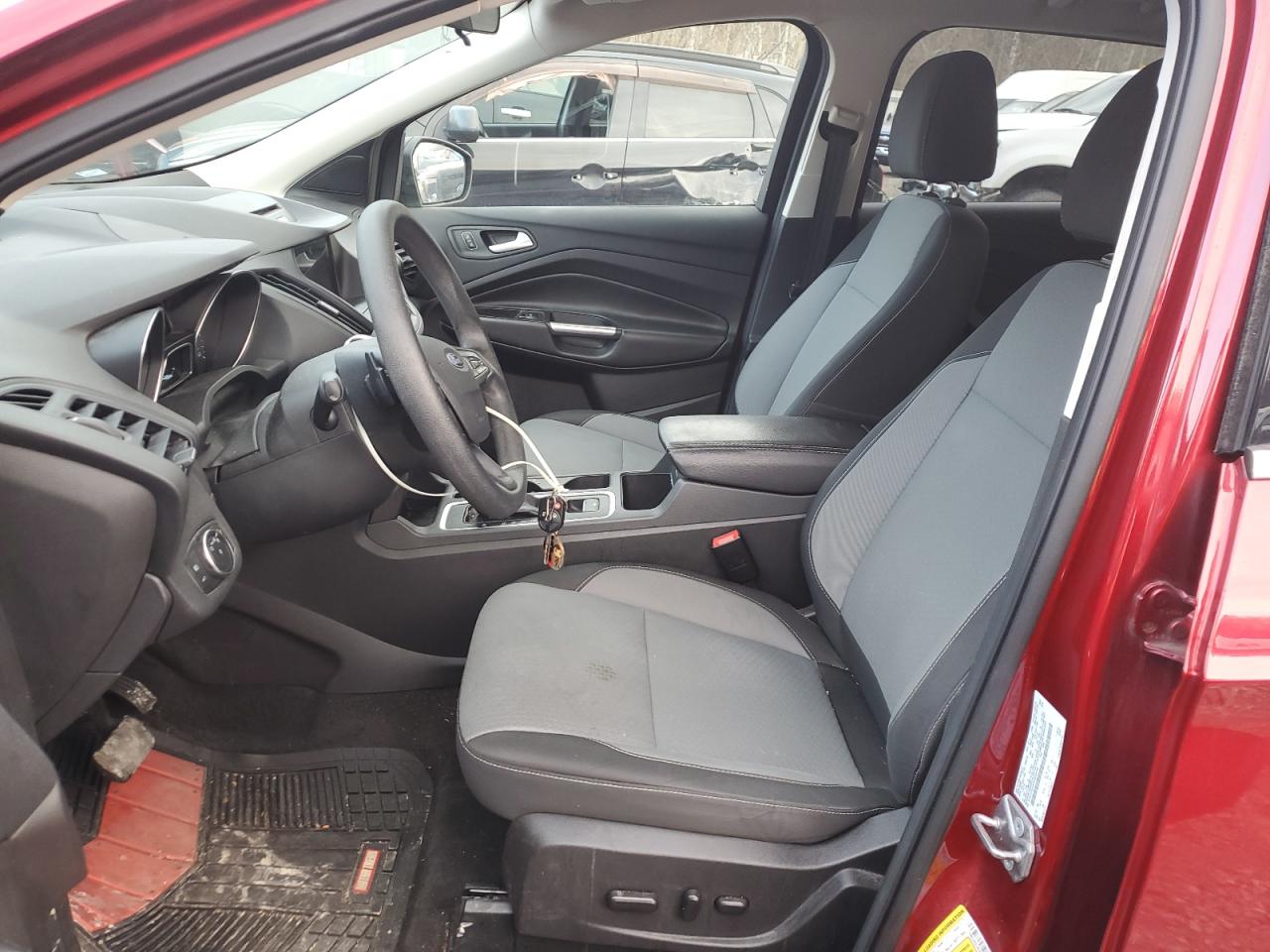 1fmcu9gd3hue68755 1FMCU9GD3HUE68755 2017 Ford Escape Se
