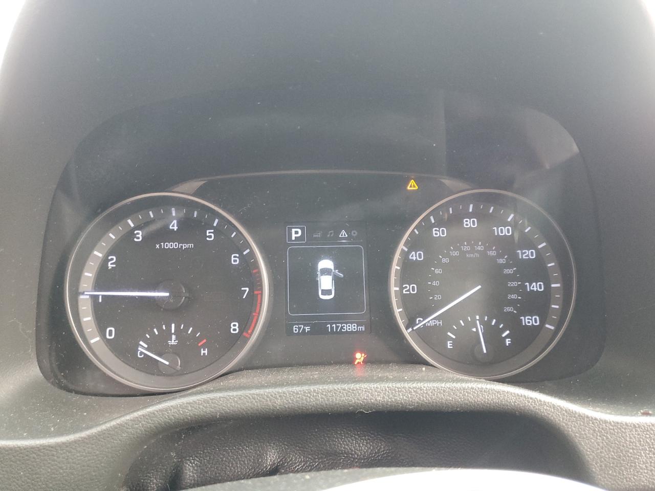 2018 Hyundai Elantra - Image 9