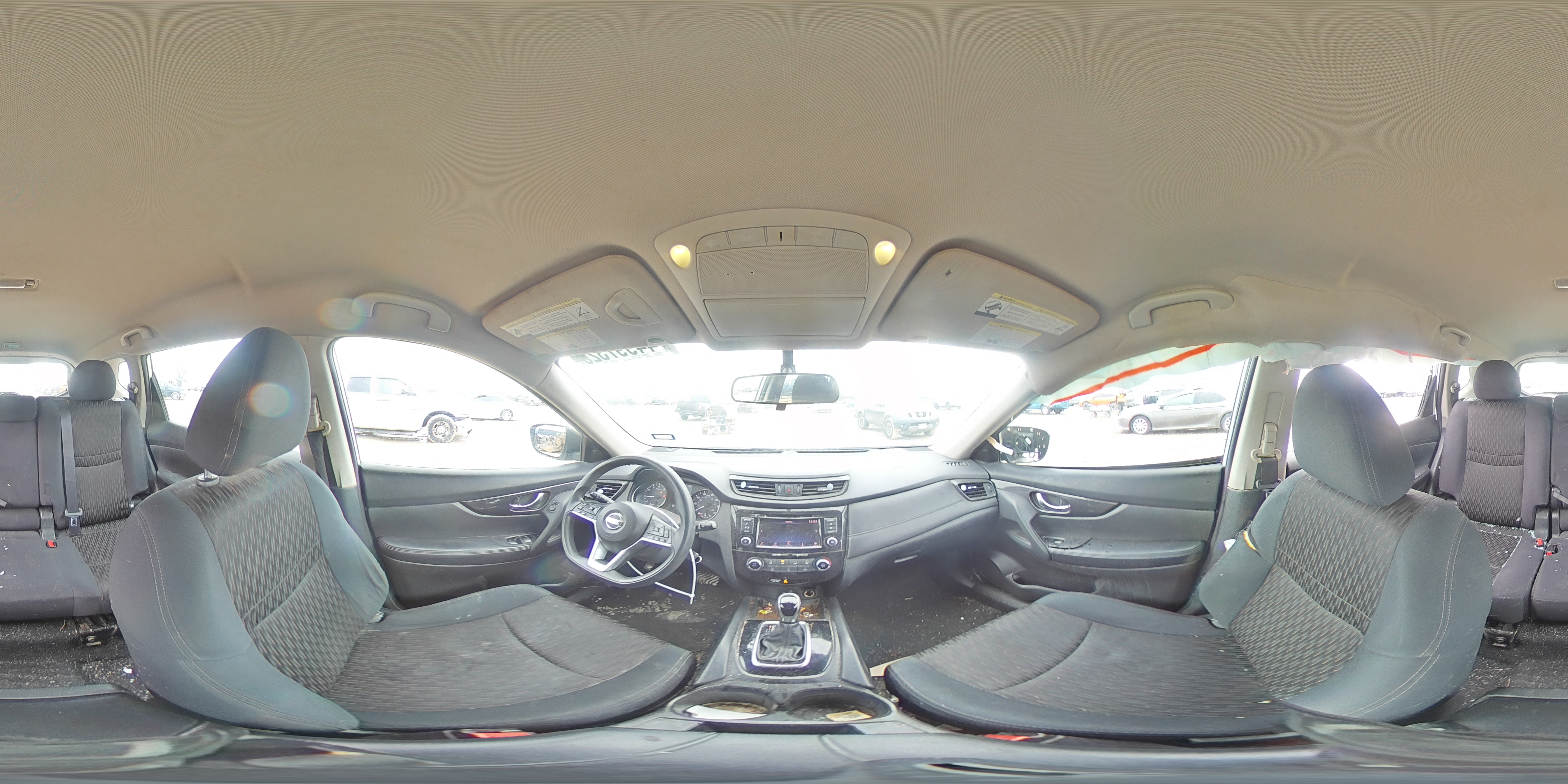 2018 Nissan Rogue - Image 14