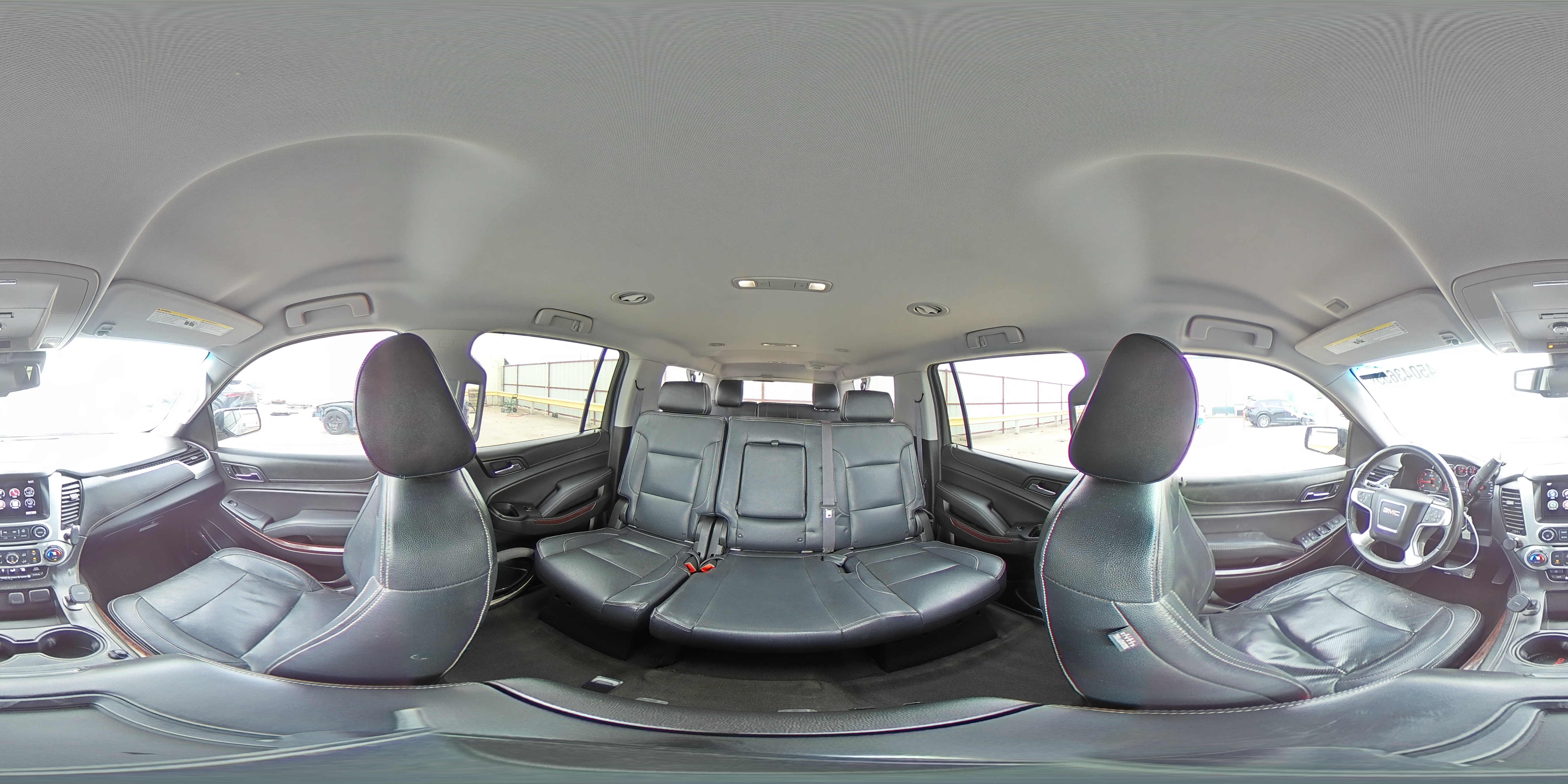 2016 GMC Yukon - Image 16