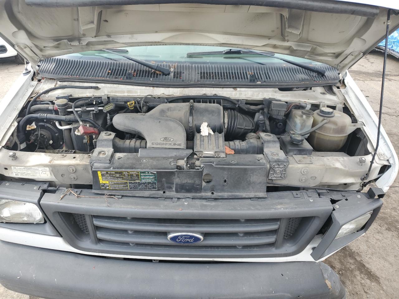 2005 Ford Econoline - Image 12