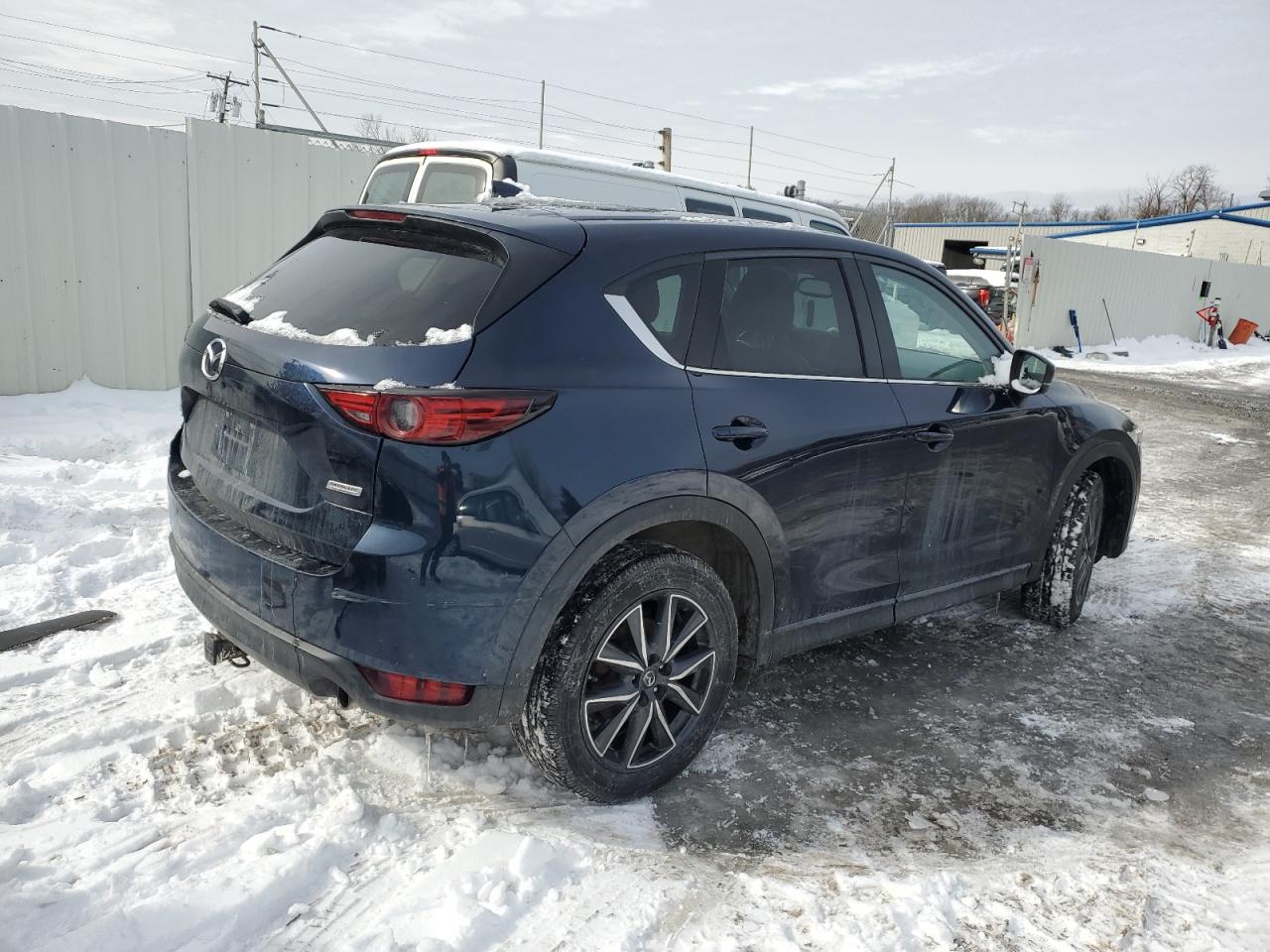 2017 Mazda CX-5 - Image 3