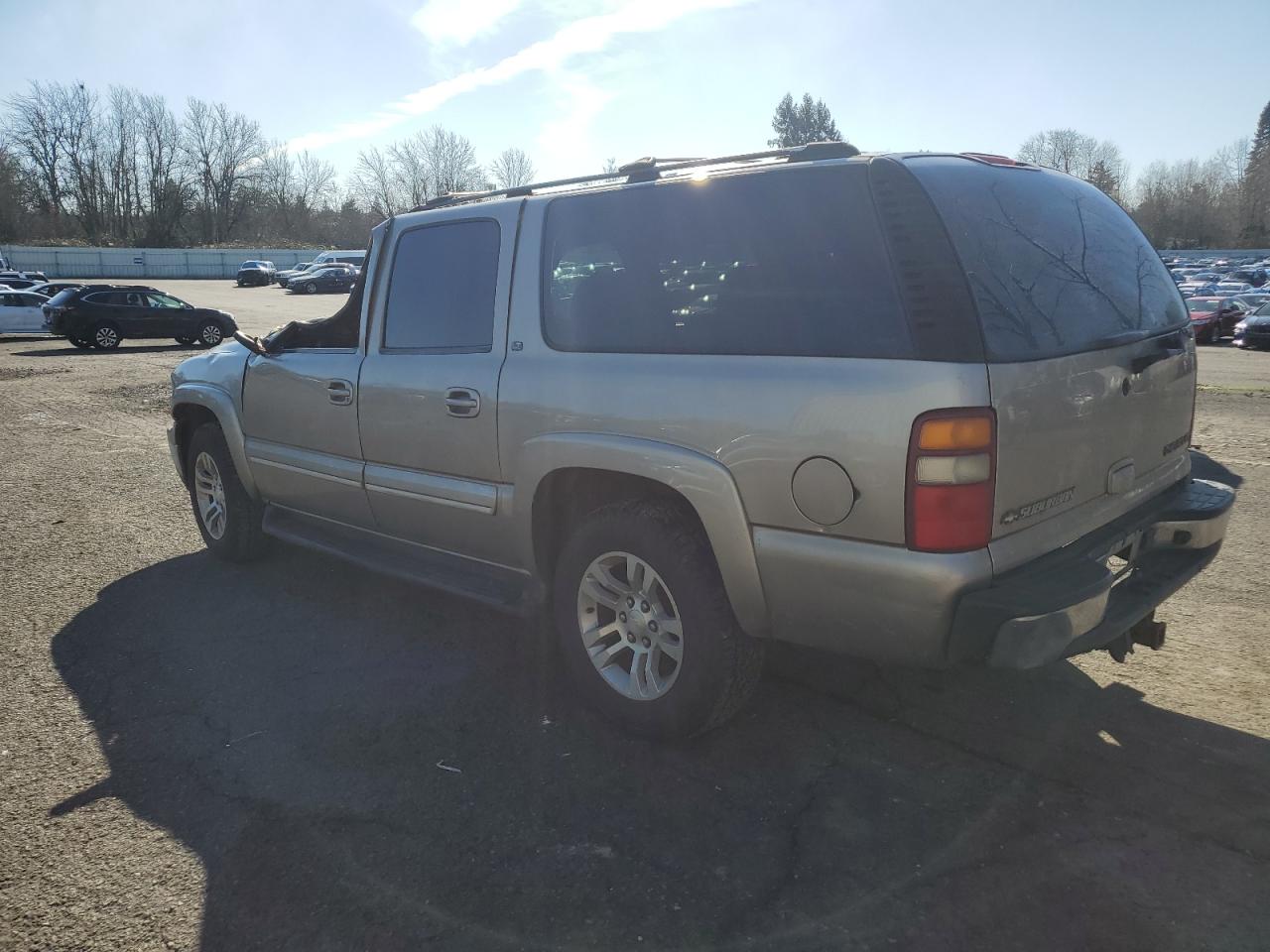 2002 Chevrolet Suburban - Image 2