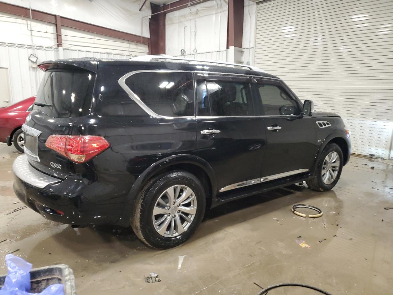 2016 Infiniti QX80 - Image 3