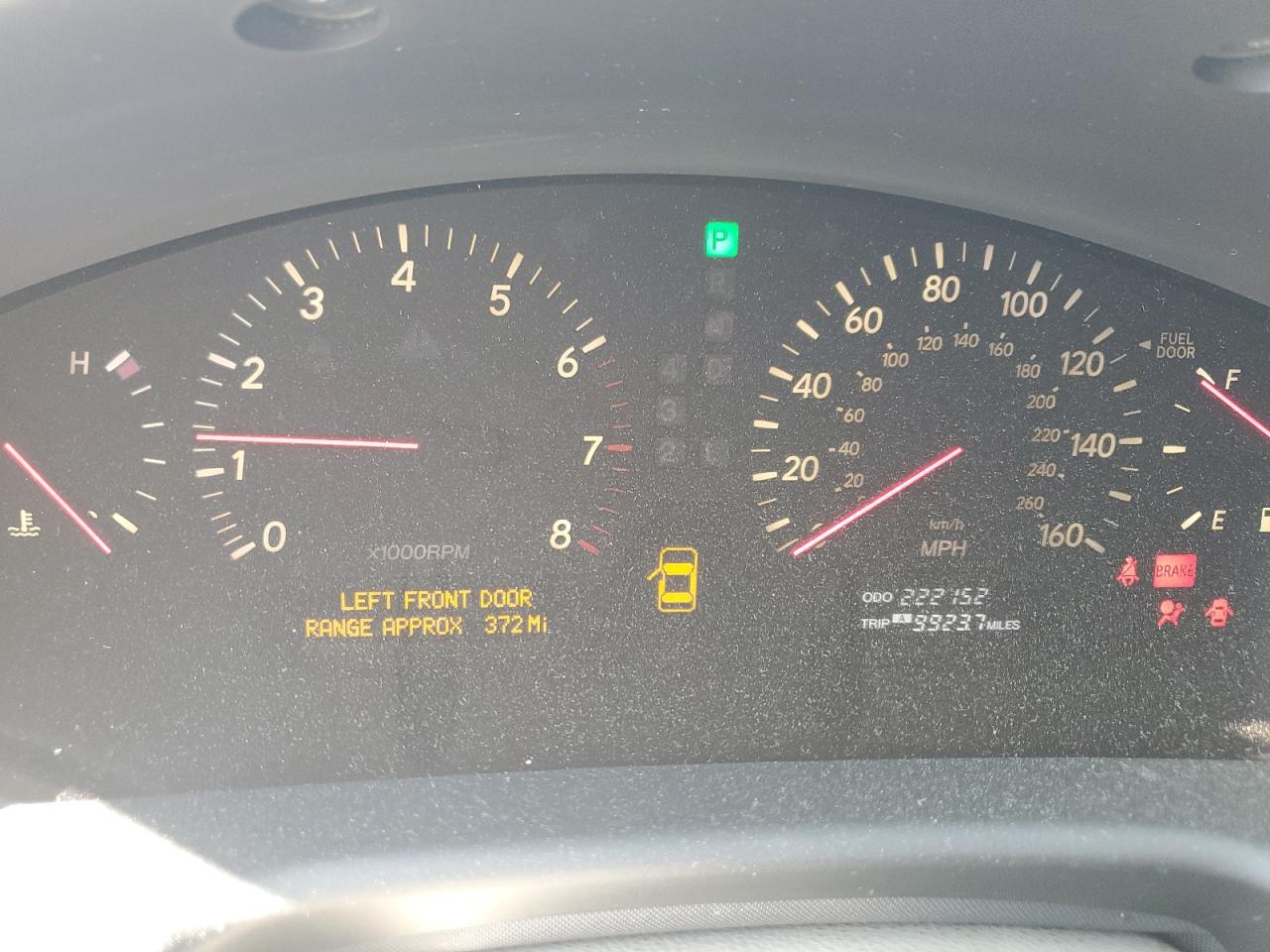 2001 Lexus LS - Image 9