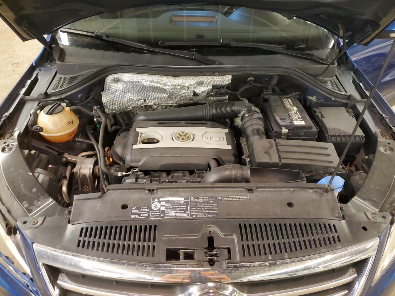 2009 Volkswagen Tiguan - Image 11