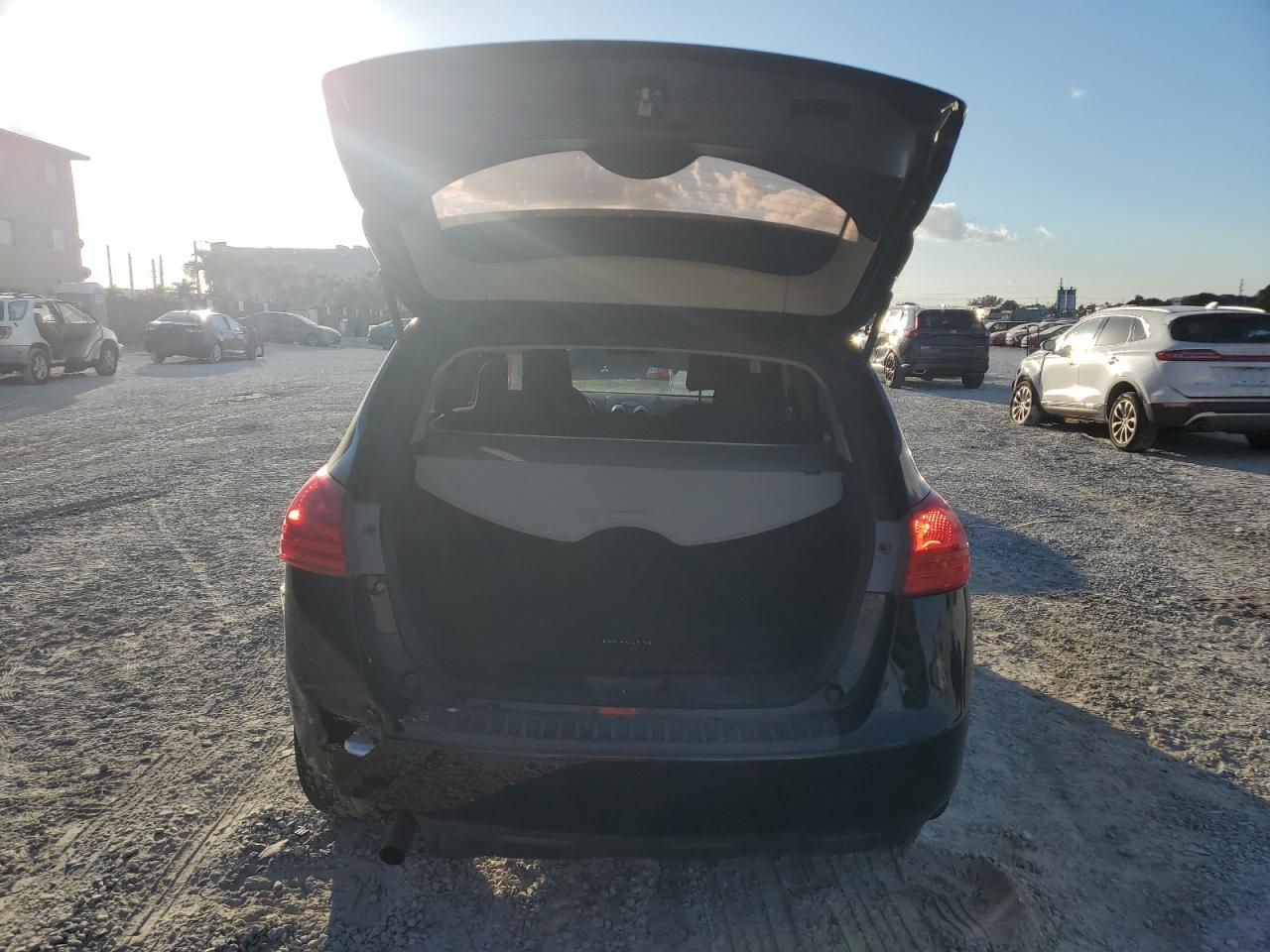 2015 Nissan Rogue - Image 6