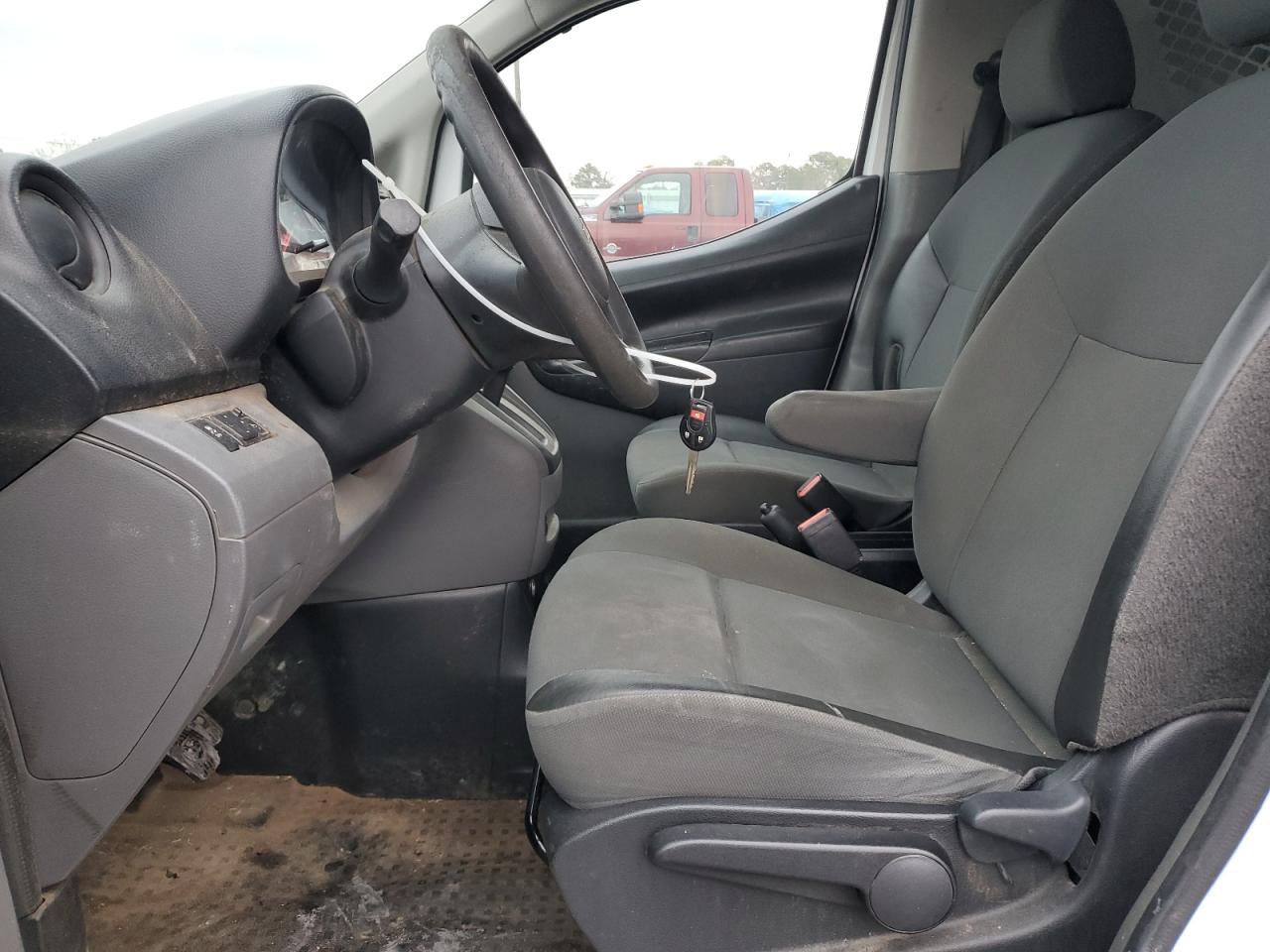 2015 Chevrolet Express - Image 7