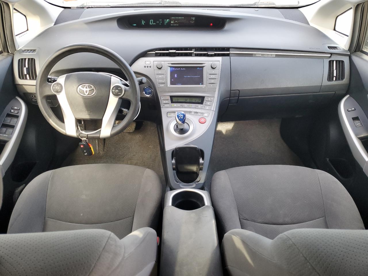 2013 Toyota Prius - Image 8