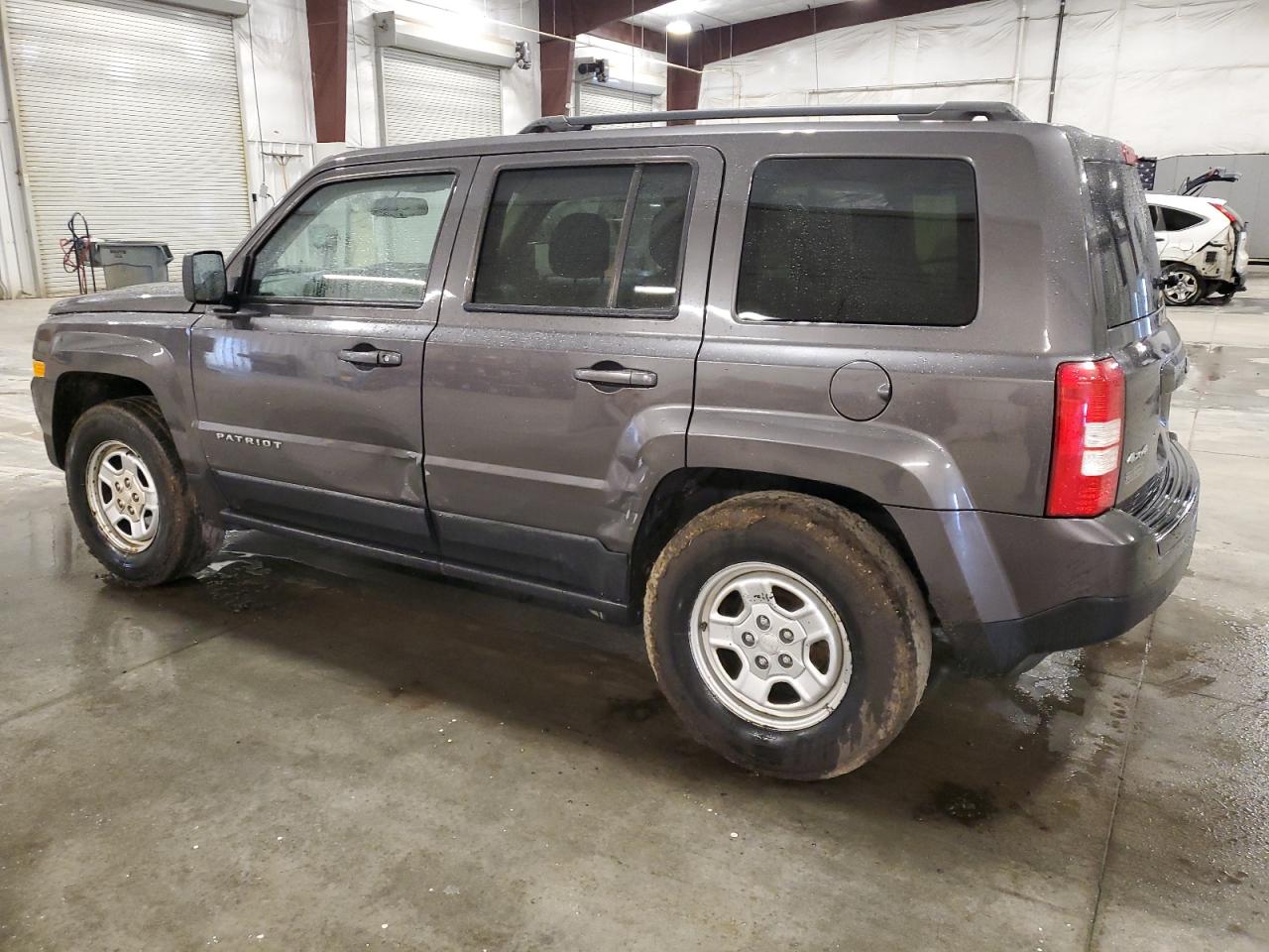 2016 Jeep Liberty (Patriot) - Image 2