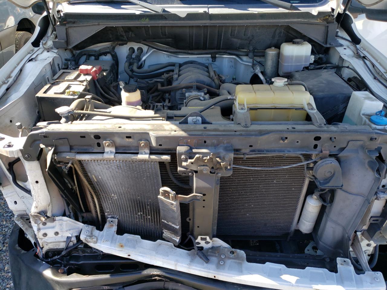 2013 Nissan NV - Image 12