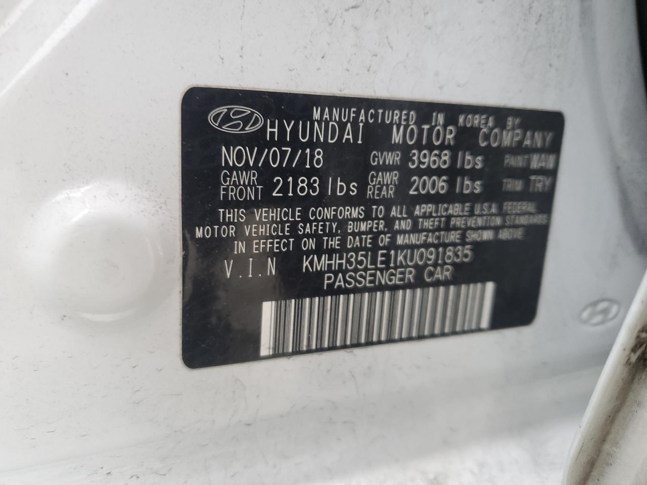 2019 Hyundai Elantra - Image 14