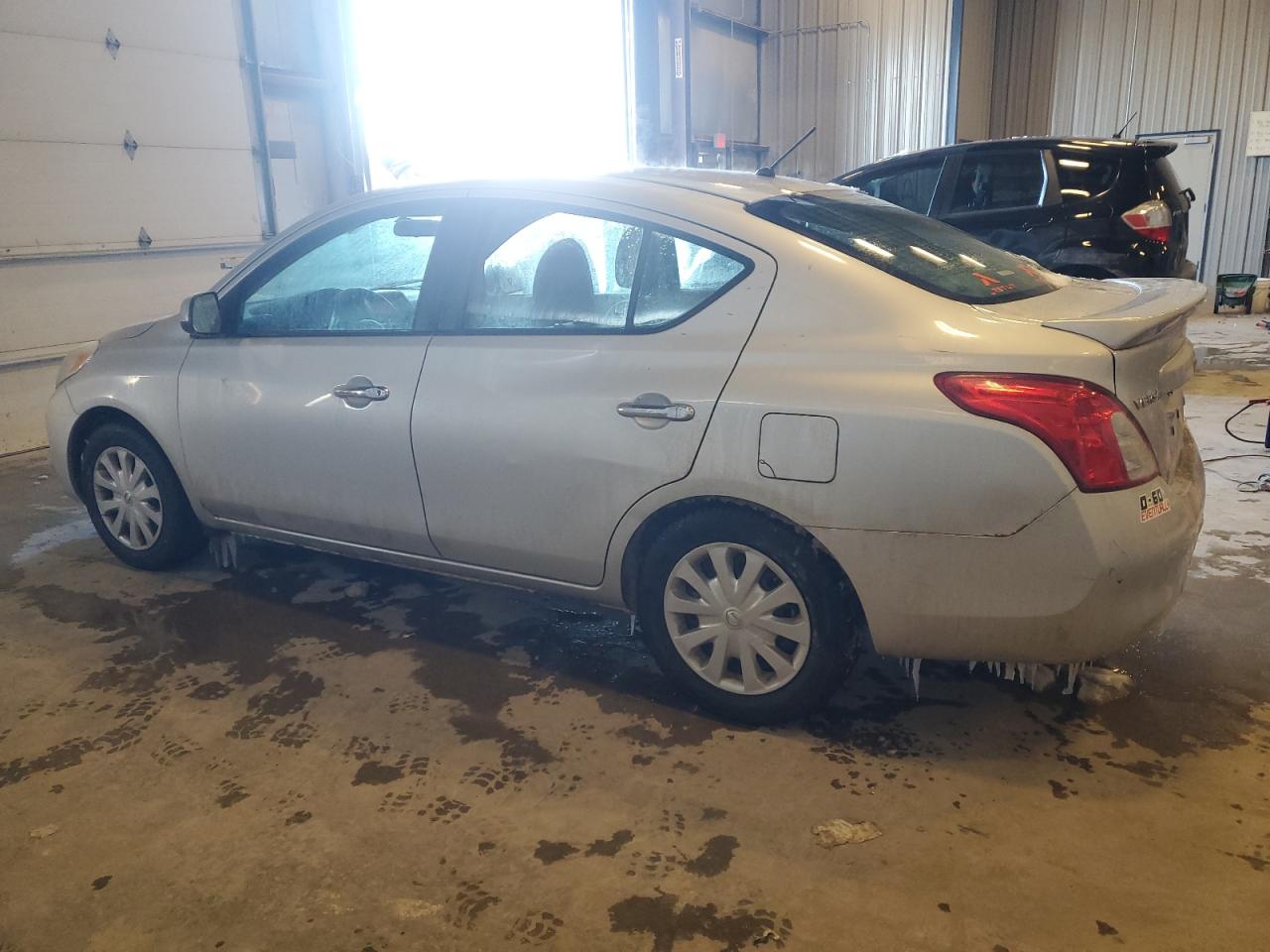 2013 Nissan Versa - Image 2