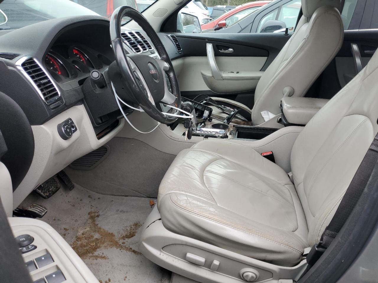 2012 GMC Acadia - Image 7