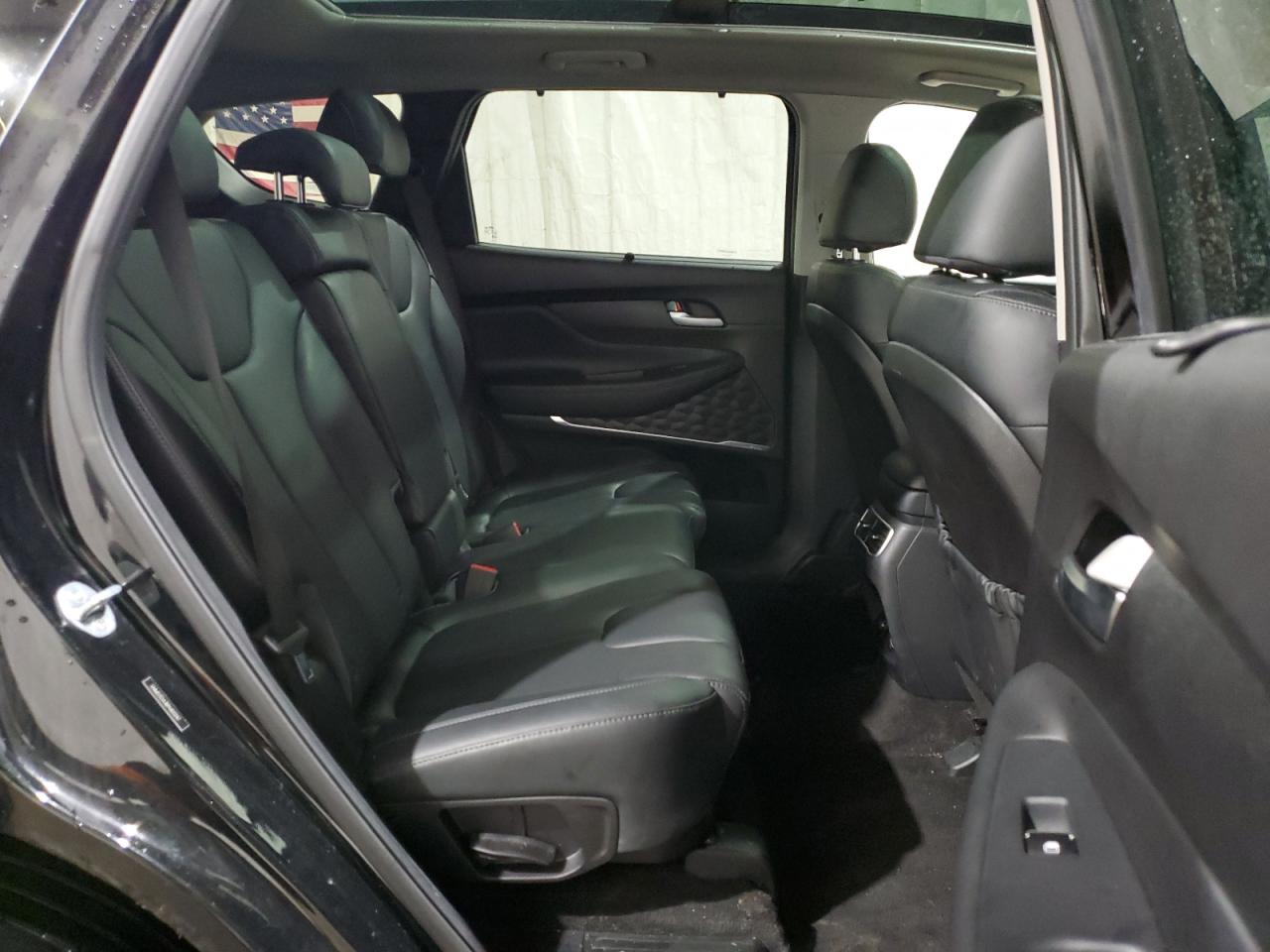 2023 Hyundai Santa Fe - Image 11