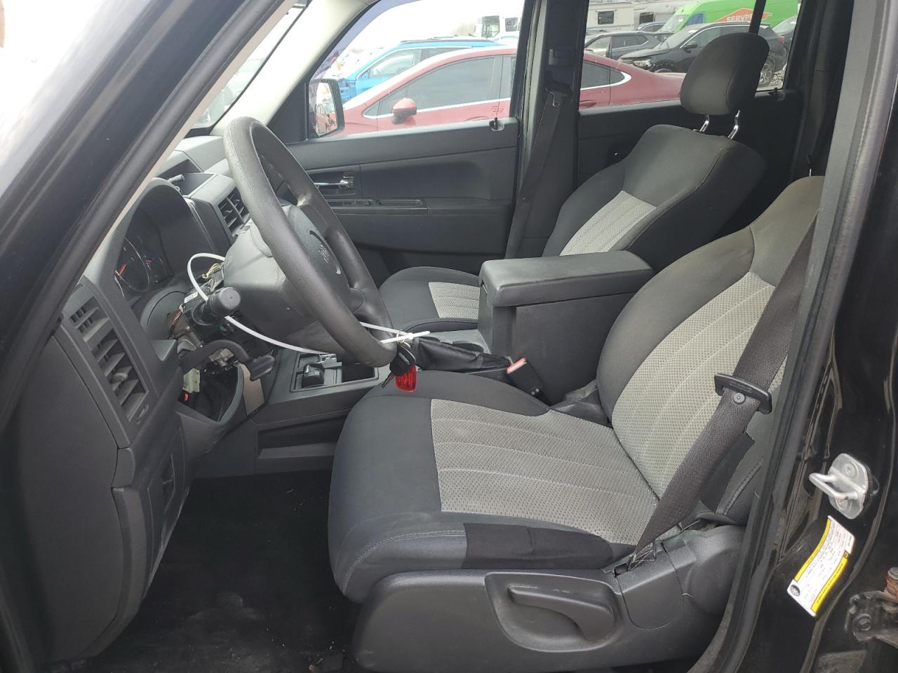2010 Jeep Liberty (North America) - Image 7