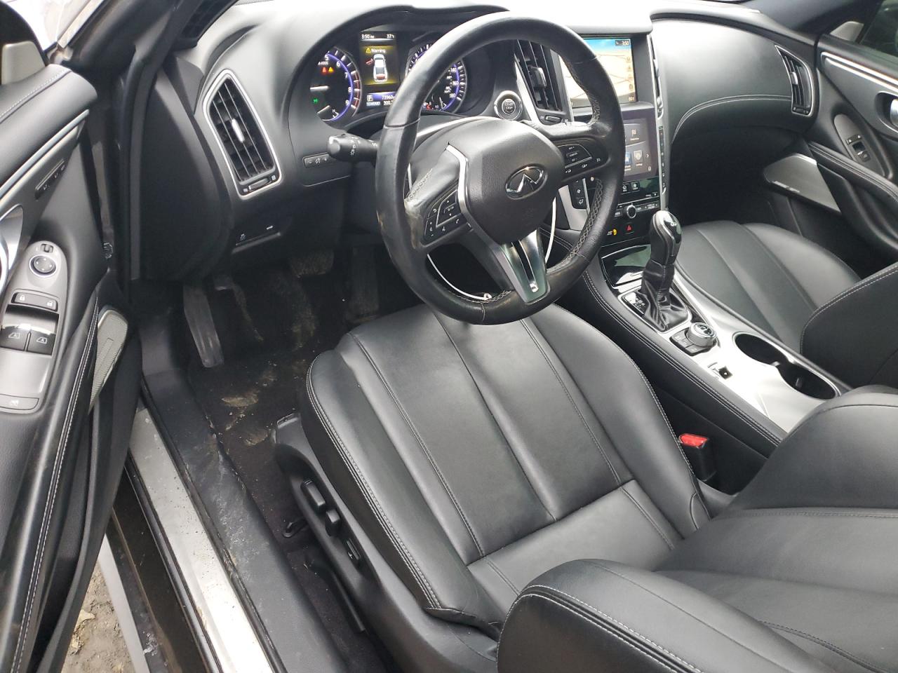 2017 Infiniti Q60 - Image 8