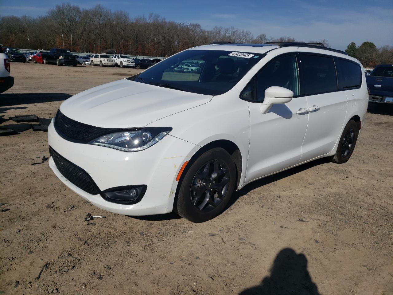 2020 Chrysler Pacifica - Image 1