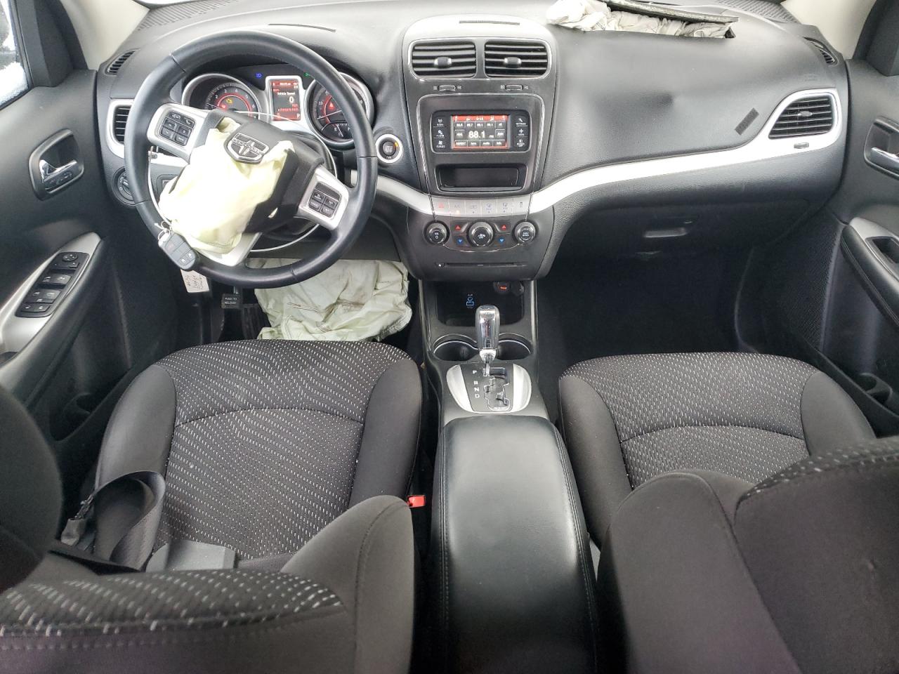 2017 Dodge Journey - Image 8