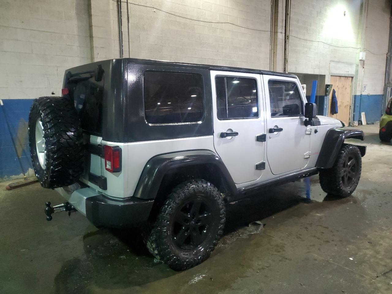 2009 Jeep Wrangler - Image 3