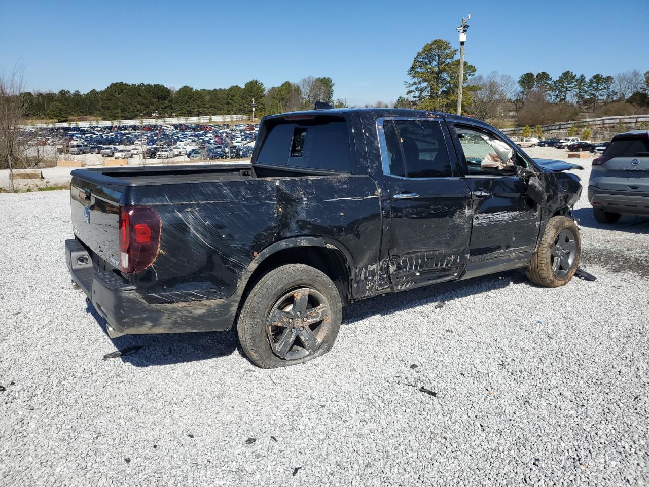 2021 Honda Ridgeline - Image 3