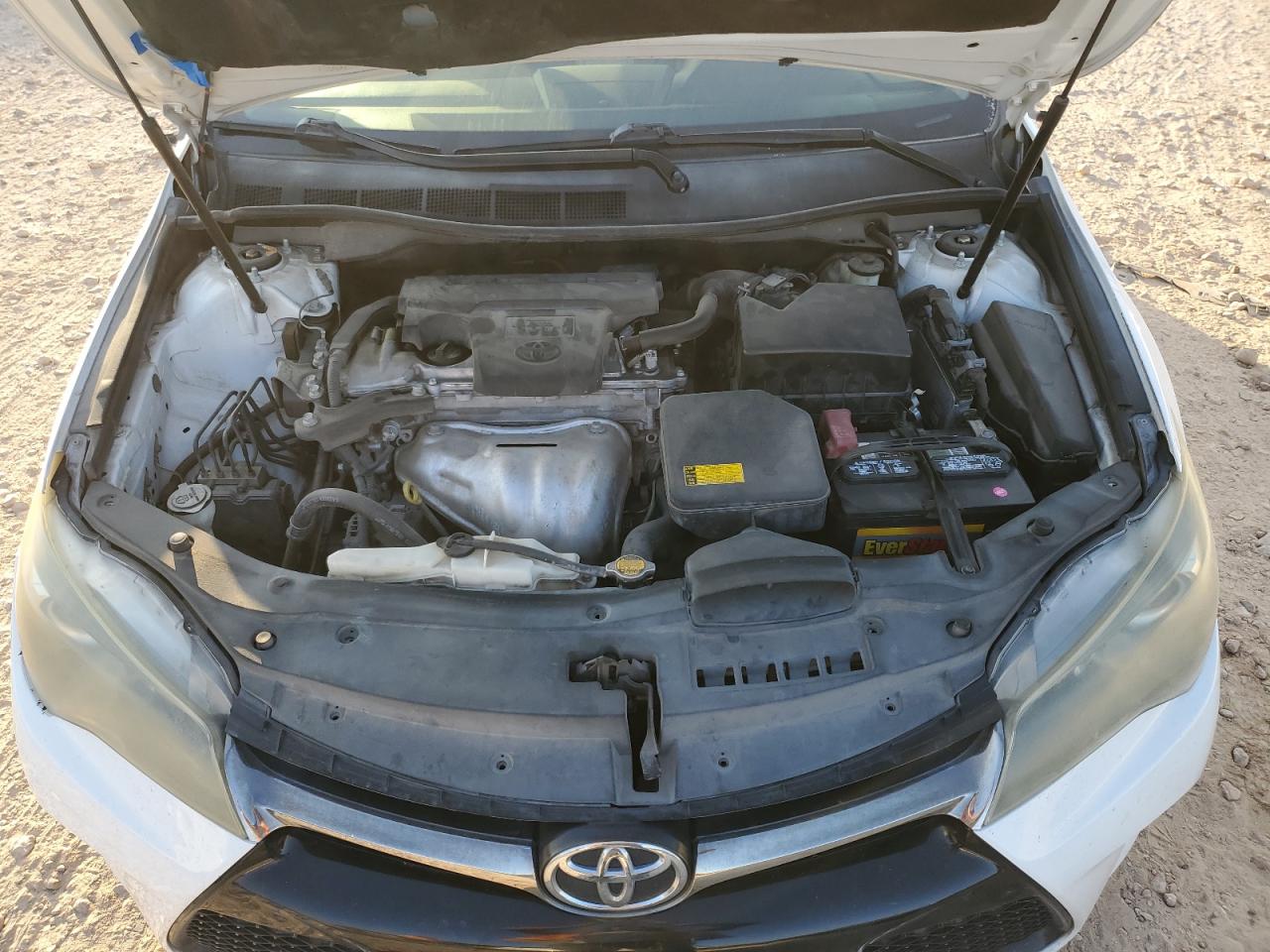 2015 Toyota Camry - Image 12