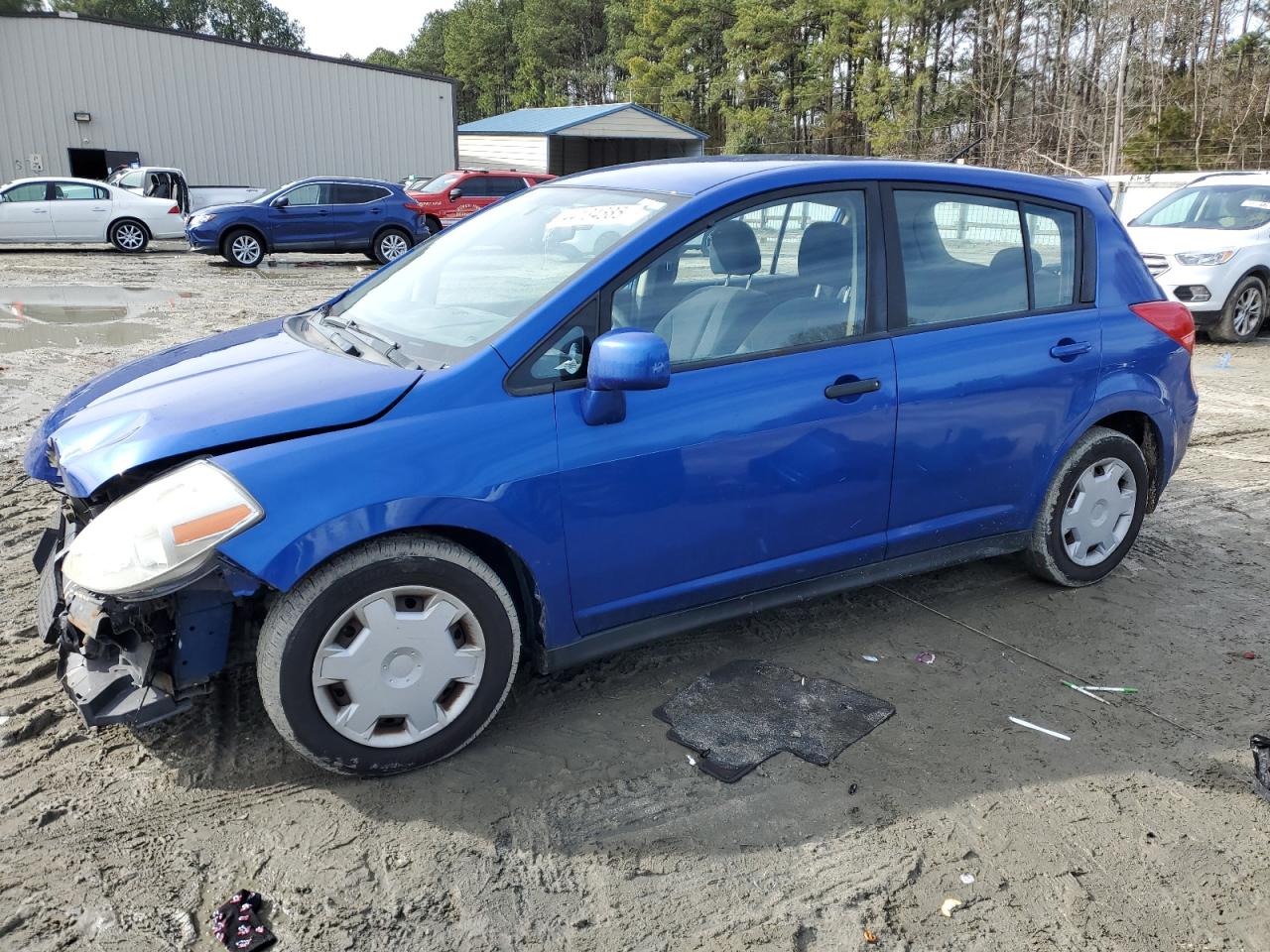 2009 Nissan Versa - Image 1