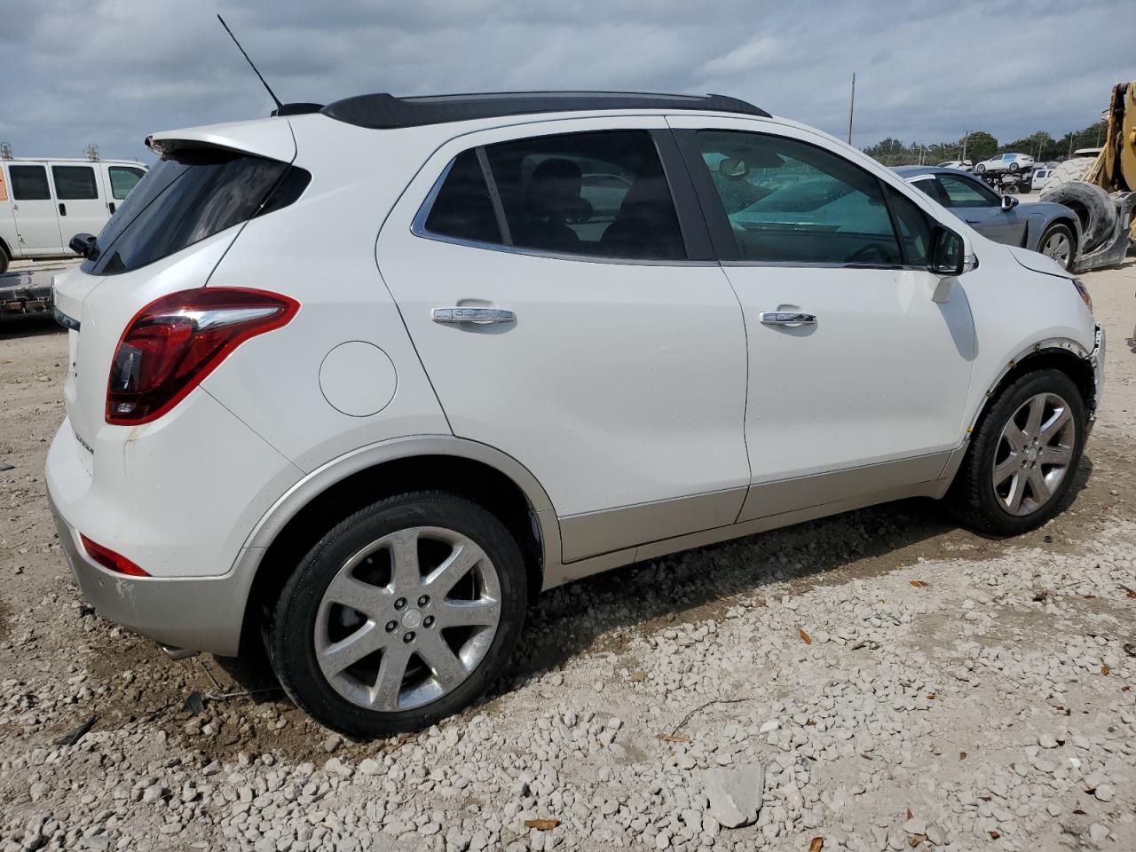 2020 Buick Encore - Image 3