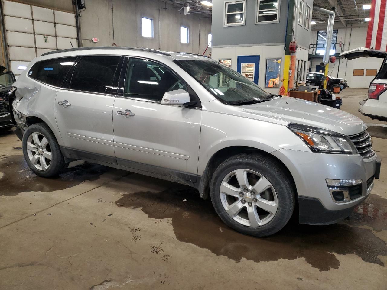 2017 Chevrolet Traverse - Image 4
