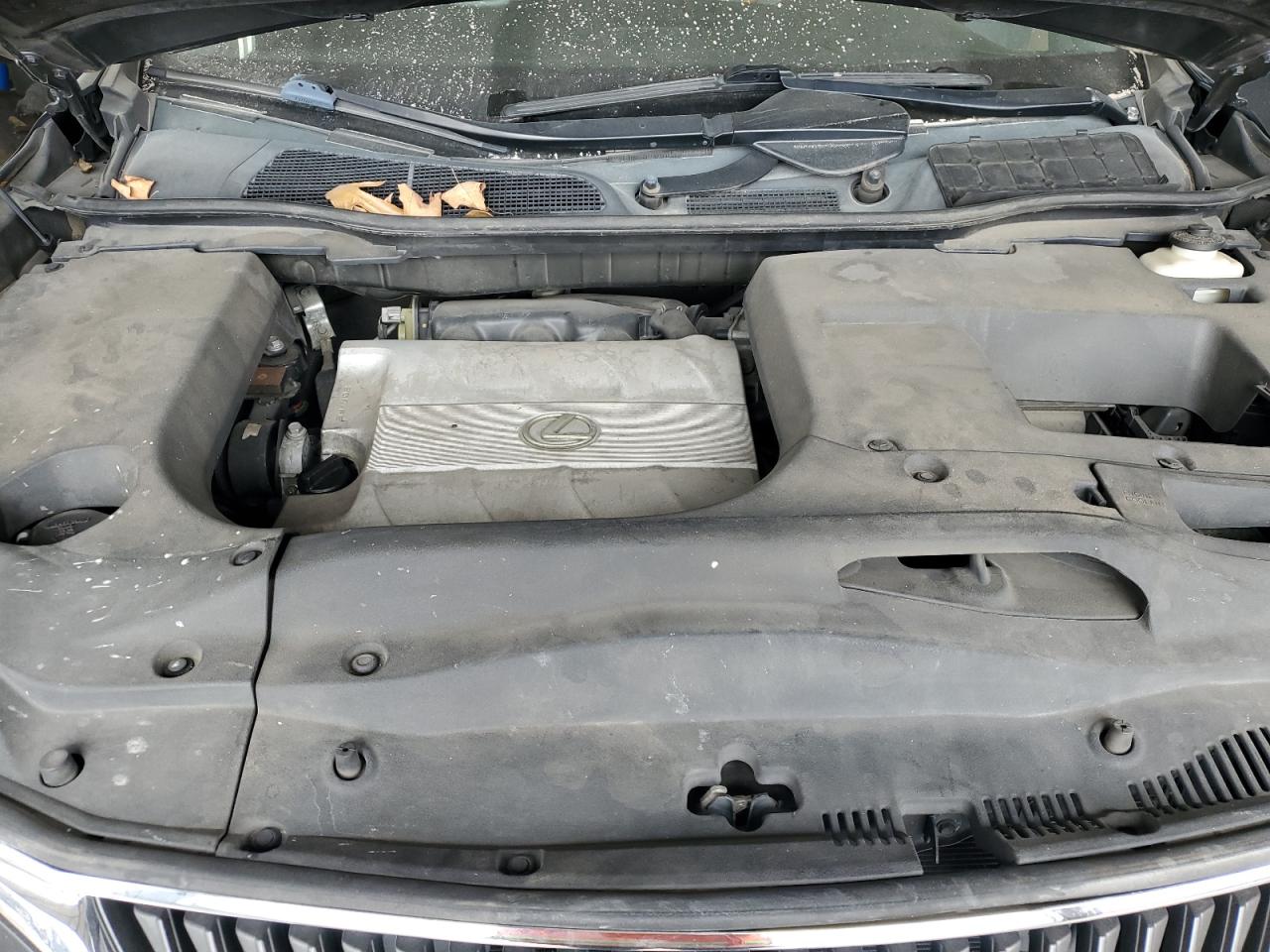 2010 Lexus RX - Image 12