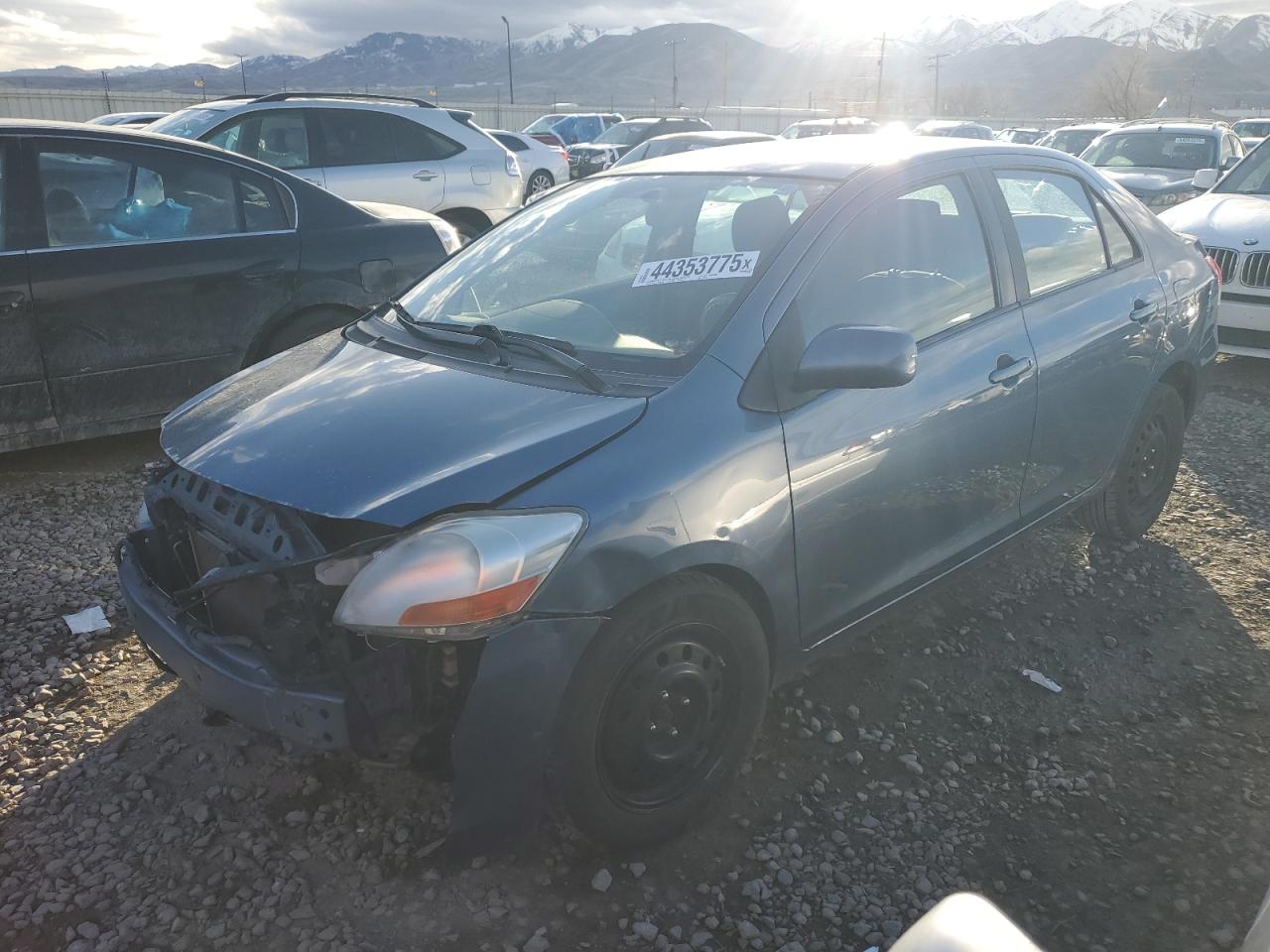 2010 Toyota Yaris - Image 1