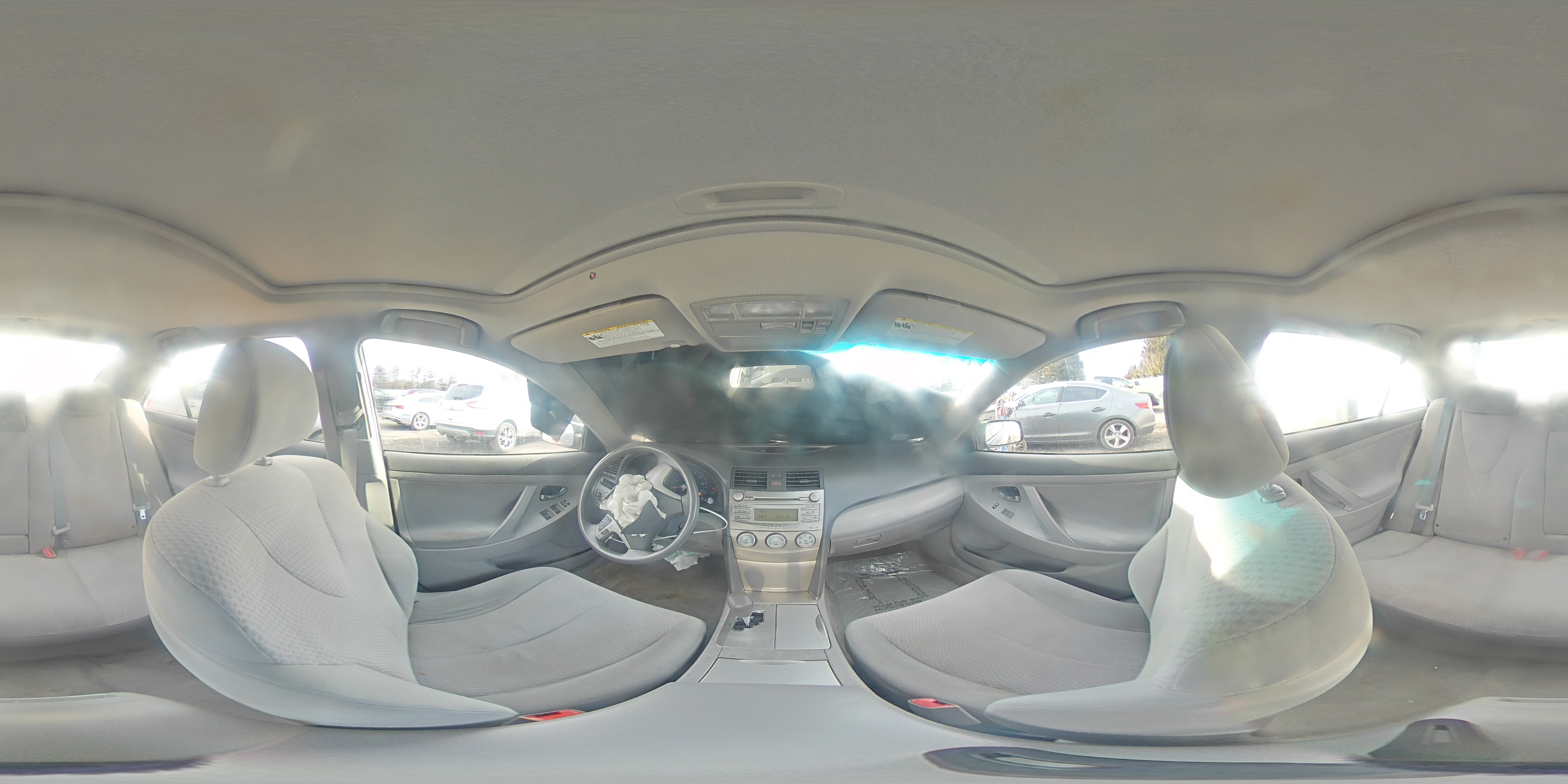 2011 Toyota Camry - Image 13