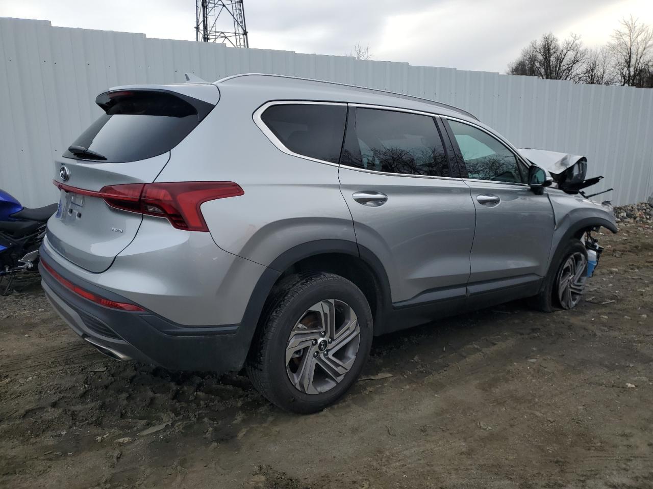 2023 Hyundai Santa Fe - Image 3