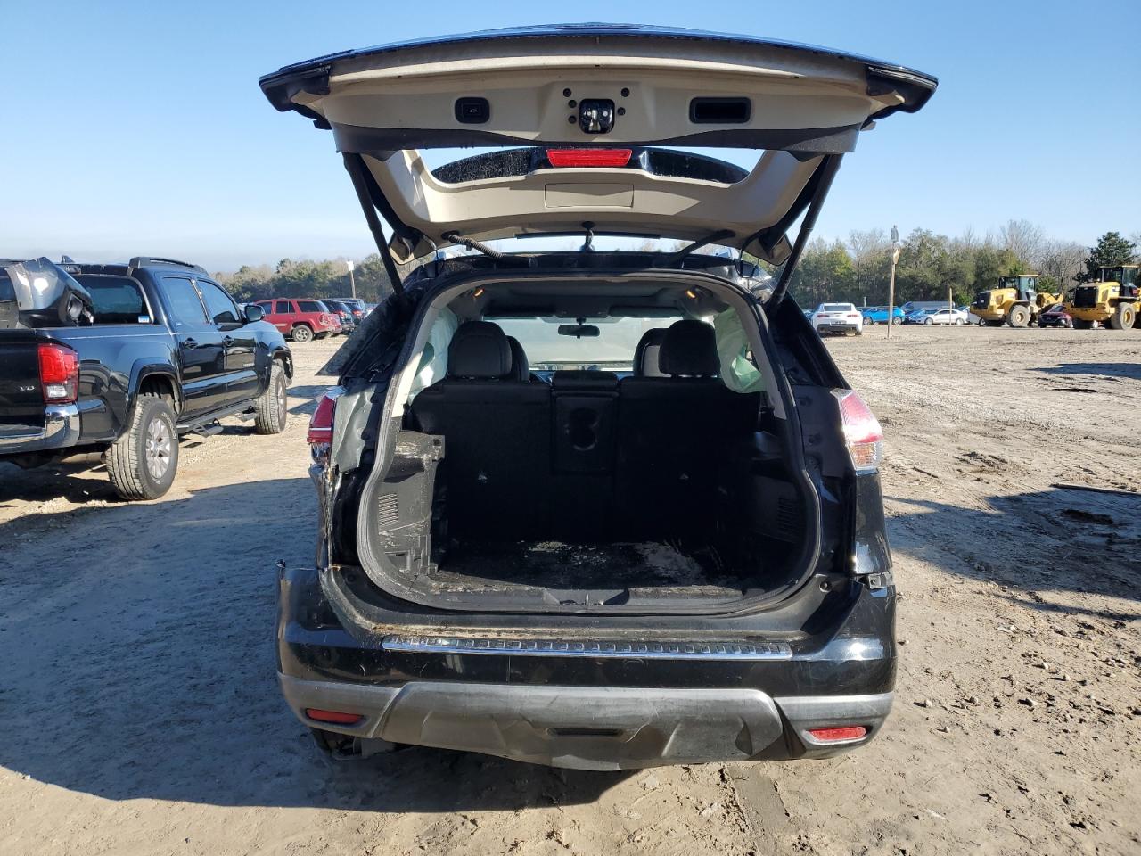 2015 Nissan Rogue - Image 6