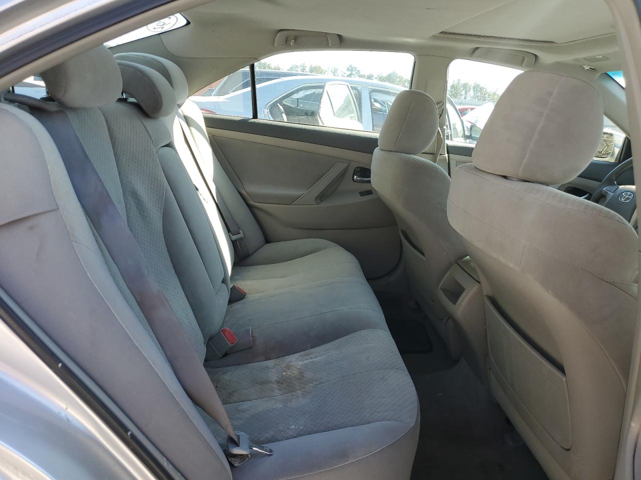 2009 Toyota Camry - Image 10