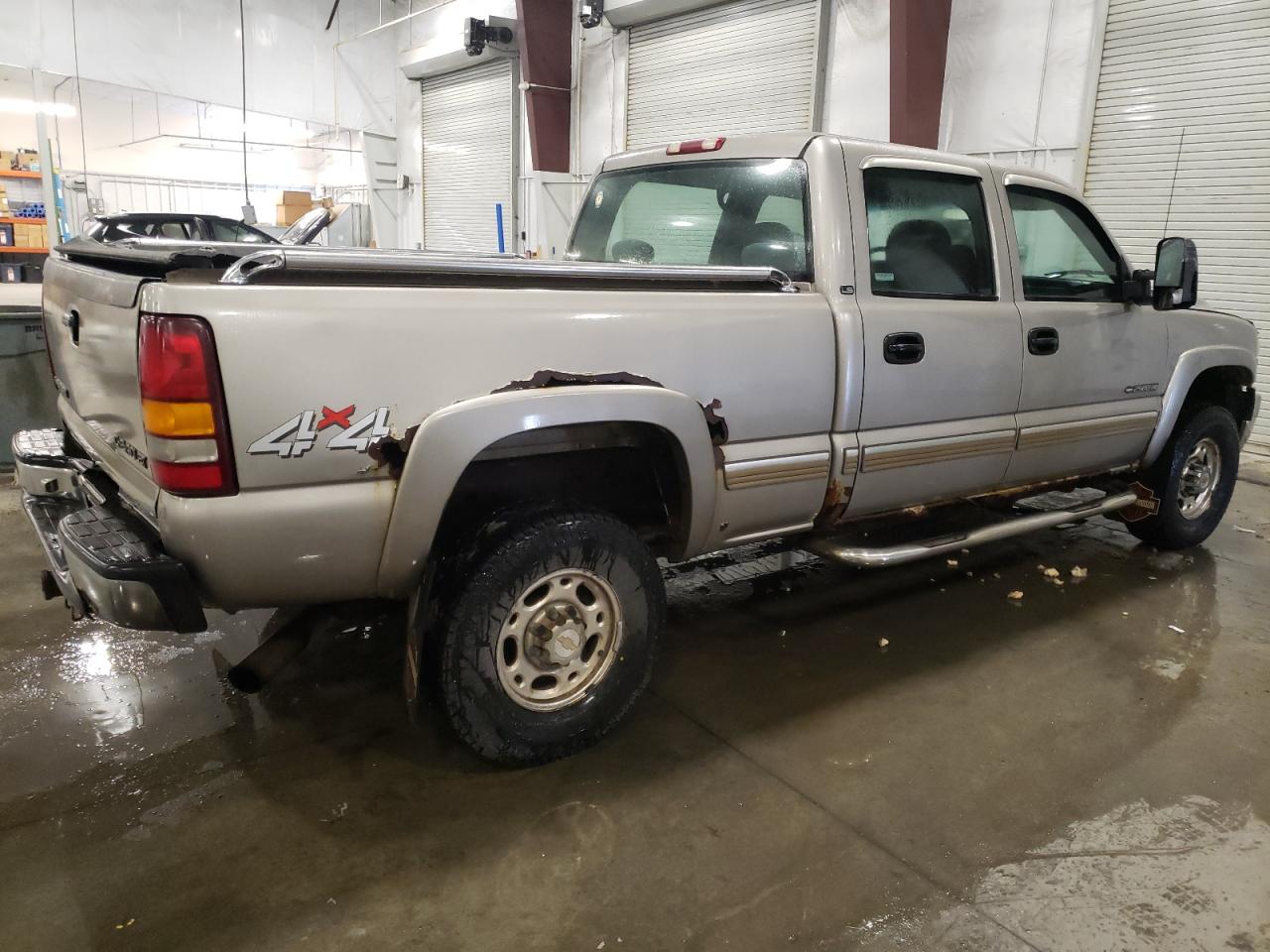 2001 Chevrolet Silverado - Image 3