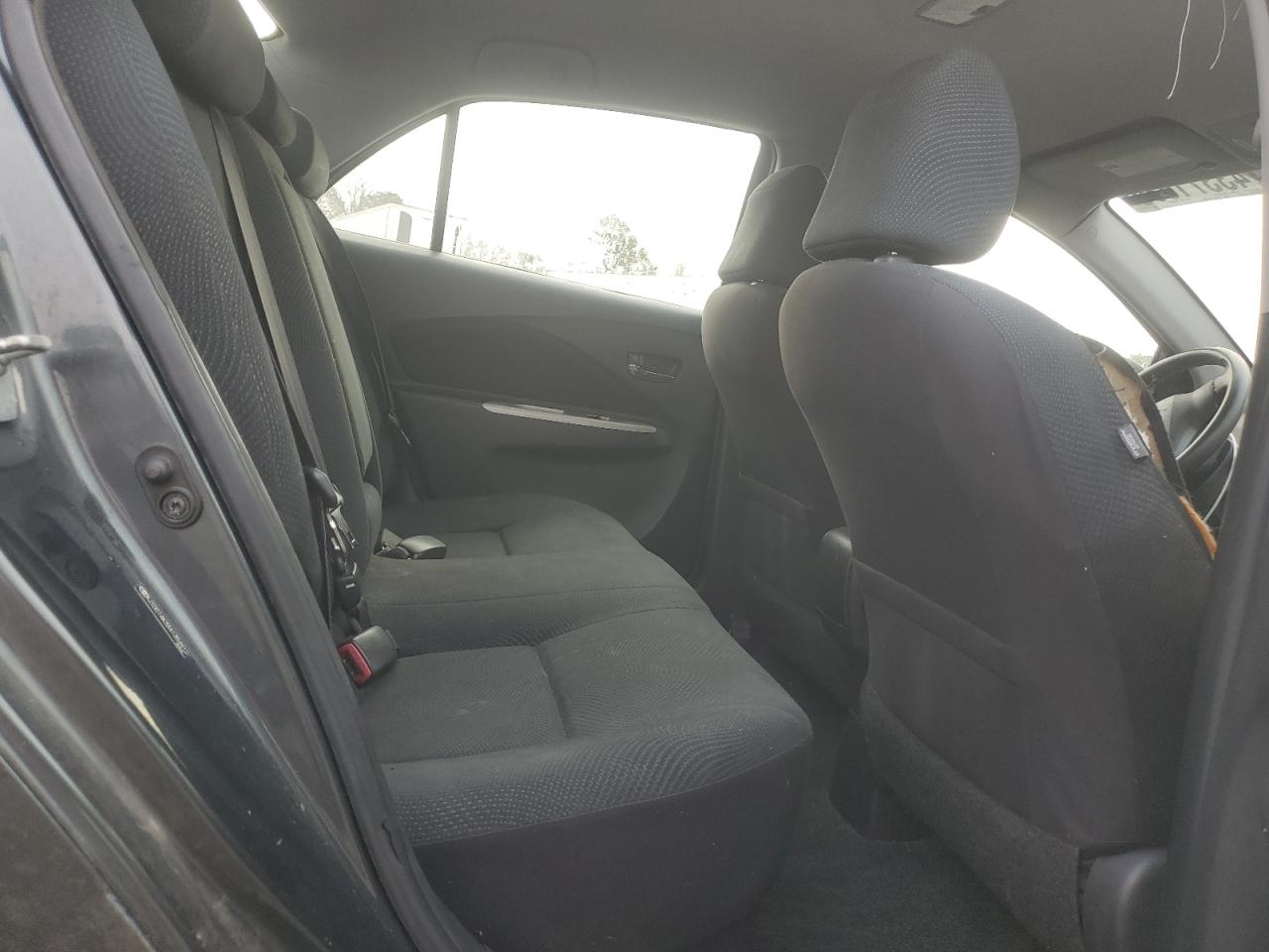 2010 Toyota Yaris - Image 10