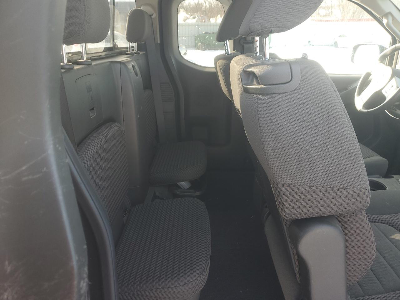 2012 Nissan Navara (Frontier) - Image 10