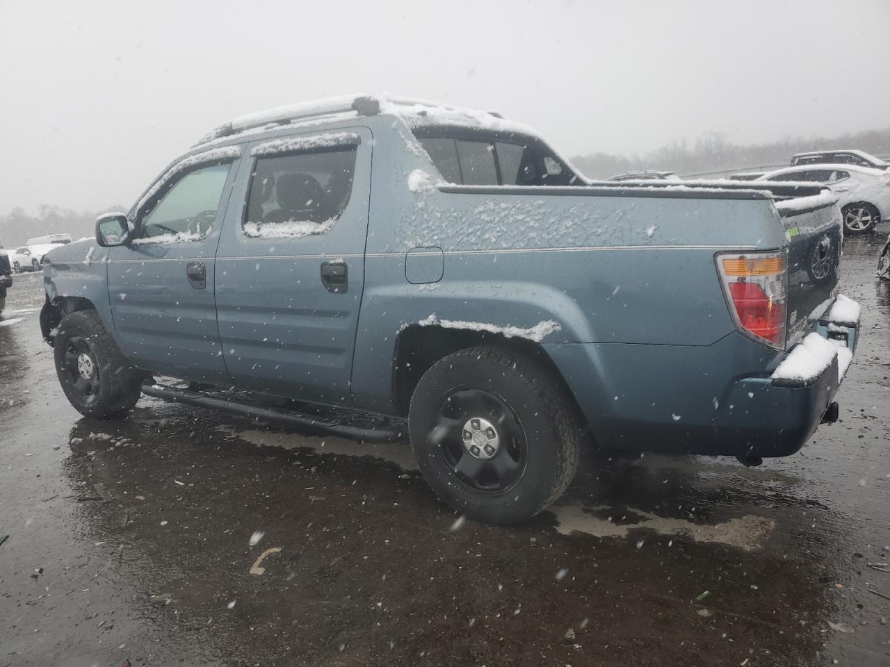 2006 Honda Ridgeline - Image 2