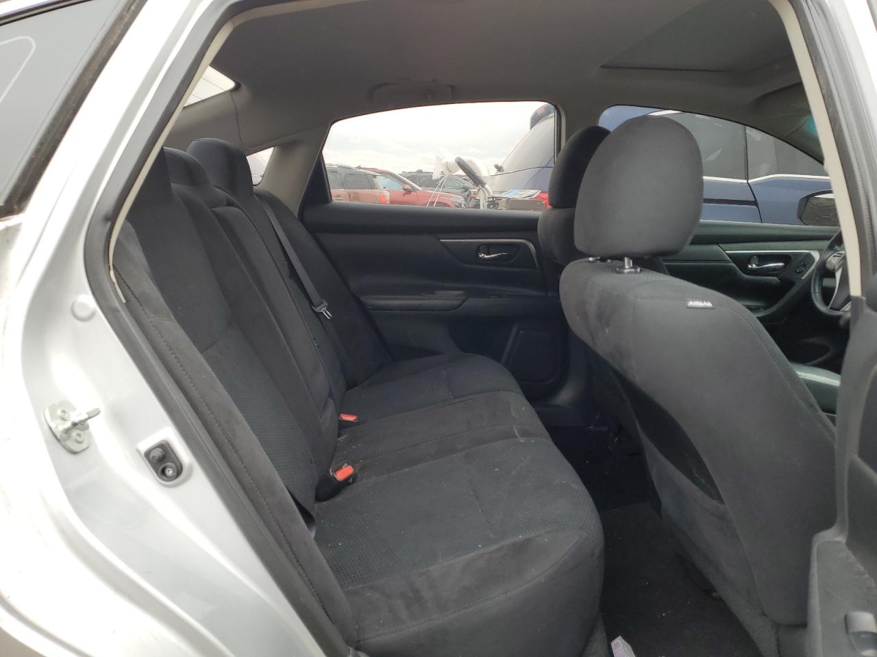 2015 Nissan Altima - Image 10
